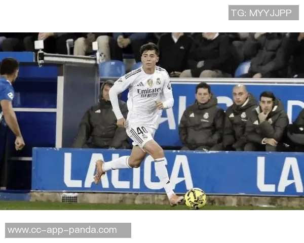 马卡报道阿隆索在国王杯中选择轮休库尔图瓦巴尔韦德和吕迪格的决定 马卡报道阿隆索在国王杯中选择轮休库尔图瓦巴尔韦德和吕迪格的决定