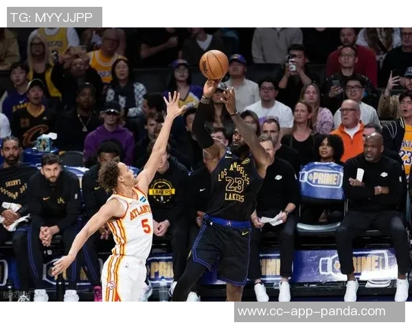 湖人以25分优势战胜老鹰创下本赛季最大赢球分差新纪录