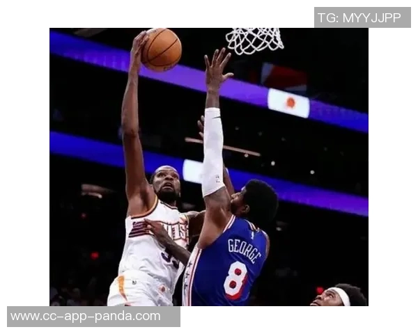 乔治半场表现稳定9投4中三分球命中率高达60贡献11分6篮板3助攻